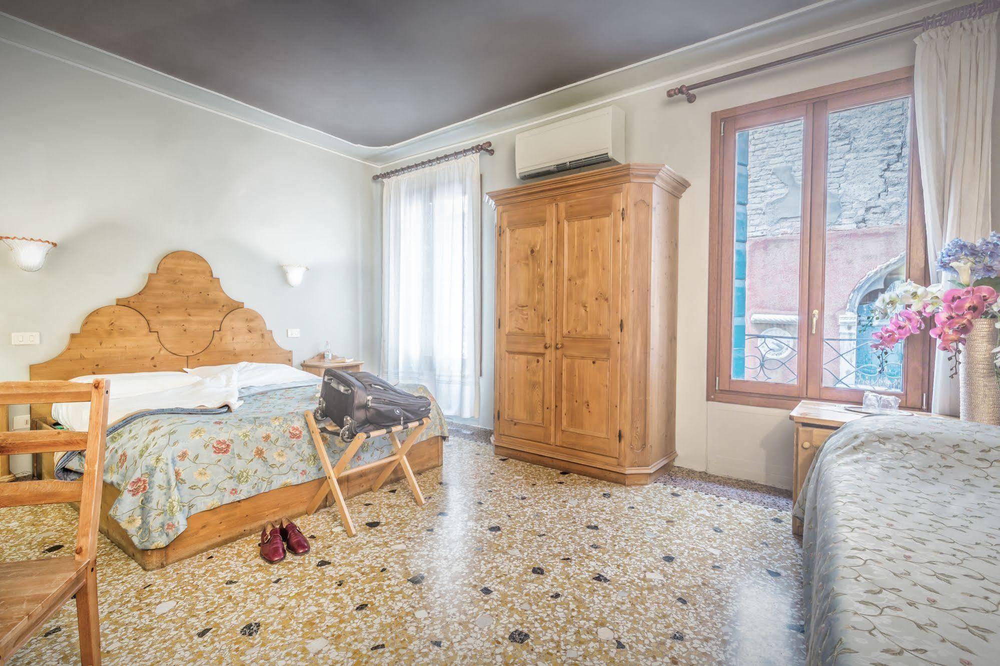 Locanda Bareteri Veneţia Exterior foto